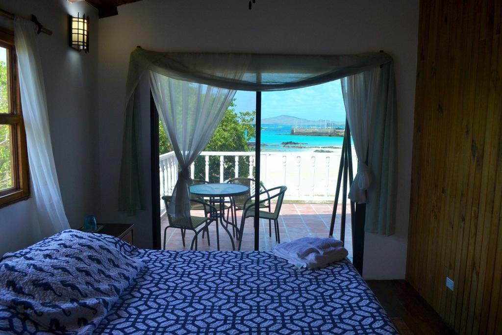 The Isabela Beach House Puerto Villamil Quarto foto