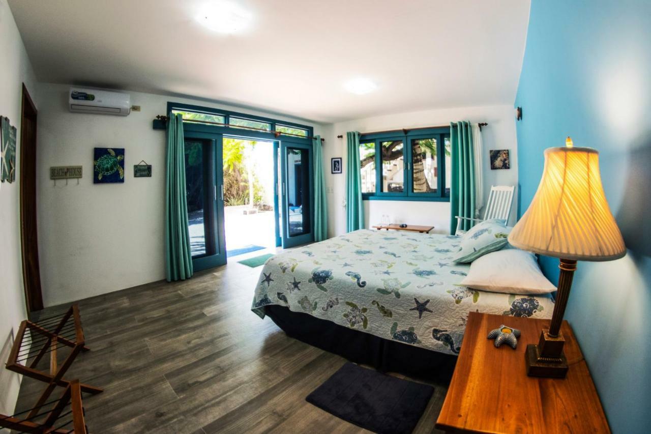 The Isabela Beach House Puerto Villamil Exterior foto